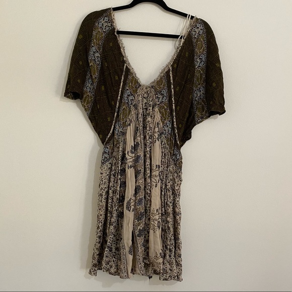Free People Swing Dress Size Medium V Neck - Picture 1 of 6